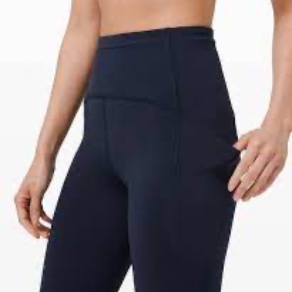 Lululemon All the right place High Rise Crop 23' Size 12 - Picture 2 of 9